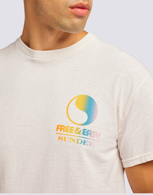 CAMISETA FREE&EASY X SUNDEK