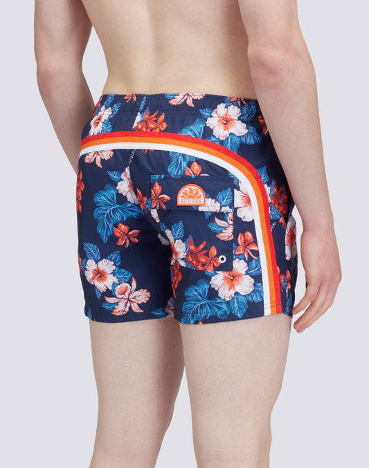 MAILLOT DE BAIN COURT À TAILLE ÉLASTIQUÉE REPREVE® AVEC IMPRESSION HEAVEN DREAM