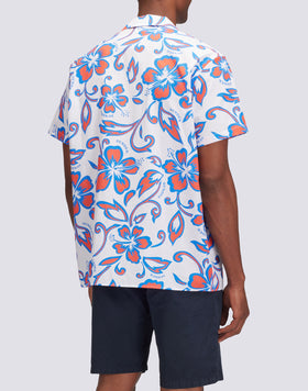 CAMISA MODELO BOWLING CON ESTAMPADO