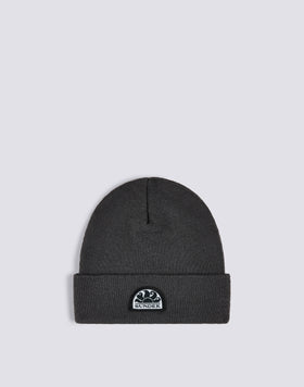 BEANIE WITH PATCH