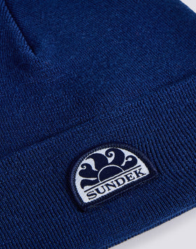 BEANIE WITH PATCH
