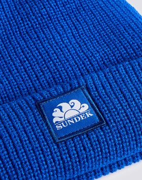 BONNET EN TRICOT CÔTELÉ