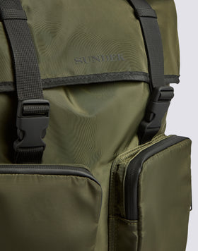 SAC À DOS EN NYLON BRILLANT AVEC POCHES CARGO