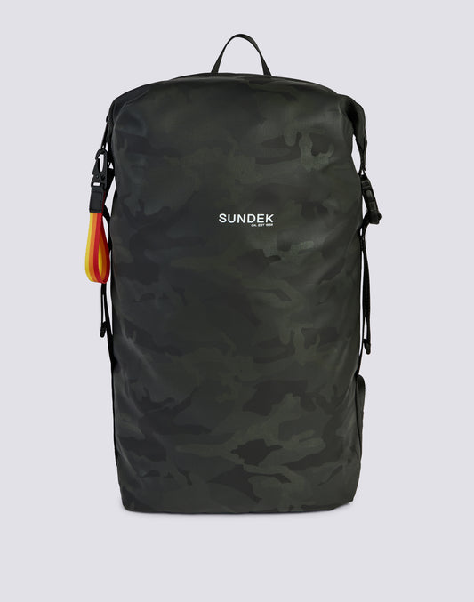 MOCHILA CAMUFLAJE CON CORREA AJUSTABLE