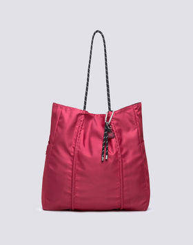 LARGE BAG WITH RUFFLES ON THE SIDES