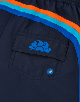 MAILLOT DE BAIN POUR ENFANT À TAILLE COURTE ET ÉLASTIQUE EN TISSU STRETCH