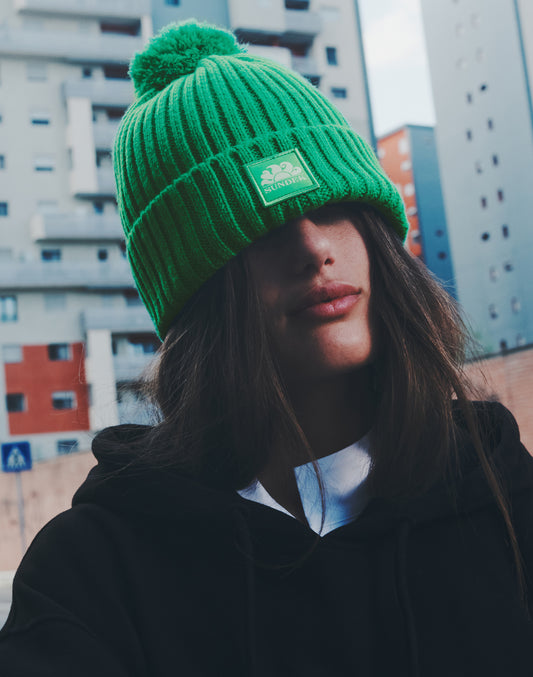 GORRO CON POMPÓN