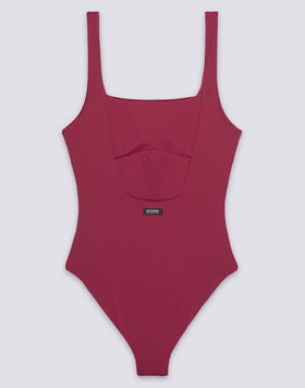 CHINE - MAILLOT DE BAIN ENTIER POUR FEMME AVEC ENCOLURE CARRÉE ET DÉCOLLETÉ PROFOND DANS LE DOS