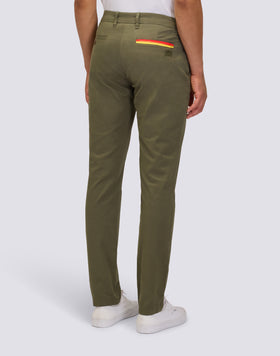 PANTALONES CHINOS DE SARGA ELÁSTICA