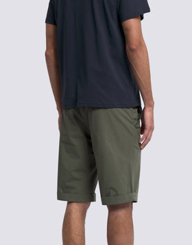 SHORT DE MARCHE HOMME EN POPLIN EXTENSIBLE TEINTE EN PIÈCE