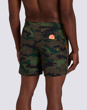 Maillot de bain homme mi-long avec taille élastiquée et imprimé camouflage en polyester recyclé Repreve®