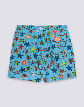 MAILLOT DE BAIN MI-LONG POUR HOMME AVEC TAILLE ÉLASTIQUÉE ET IMPRIMÉ ÉTOILES JOYEUSES EN POLYESTER RECYCLÉ REPREVE®