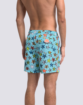 MAILLOT DE BAIN MI-LONG POUR HOMME AVEC TAILLE ÉLASTIQUÉE ET IMPRIMÉ ÉTOILES JOYEUSES EN POLYESTER RECYCLÉ REPREVE®