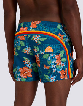 BAÑADOR CORTO DE CINTURA ELÁSTICA DE POLIÉSTER RECICLADO REPREVE® CON ESTAMPADO ISLAND BLISS