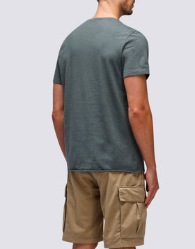 T-SHIRT AVEC BOUTONS