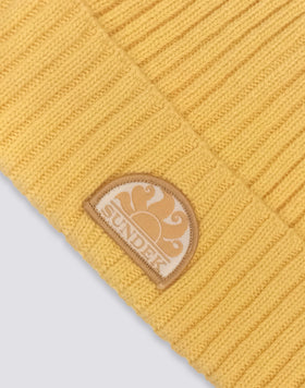 GORRO CON PARCHE ICÓNICO