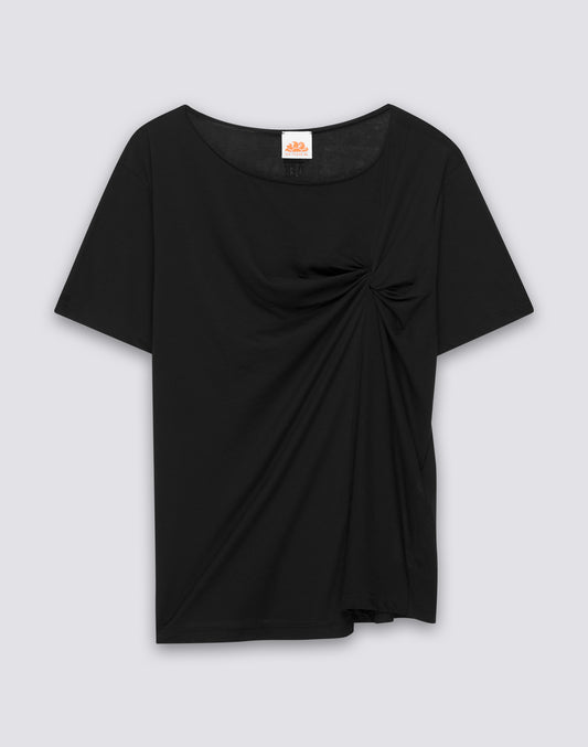 T-SHIRT FEMME À COL LARGE ET NOEUD SUR LE DEVANT