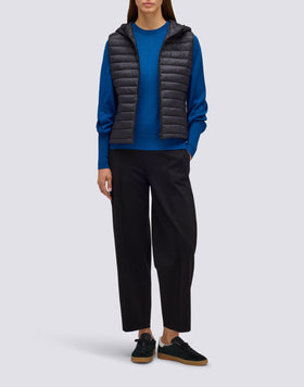 PULL EN LAINE À COL RAS DU COU ET MANCHES ÉTROITES POUR FEMME