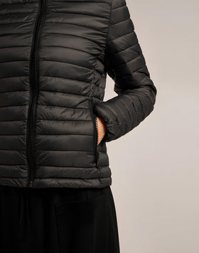 CHAQUETA DE PLUMAS DE 100 GRAMOS CON CUELLO